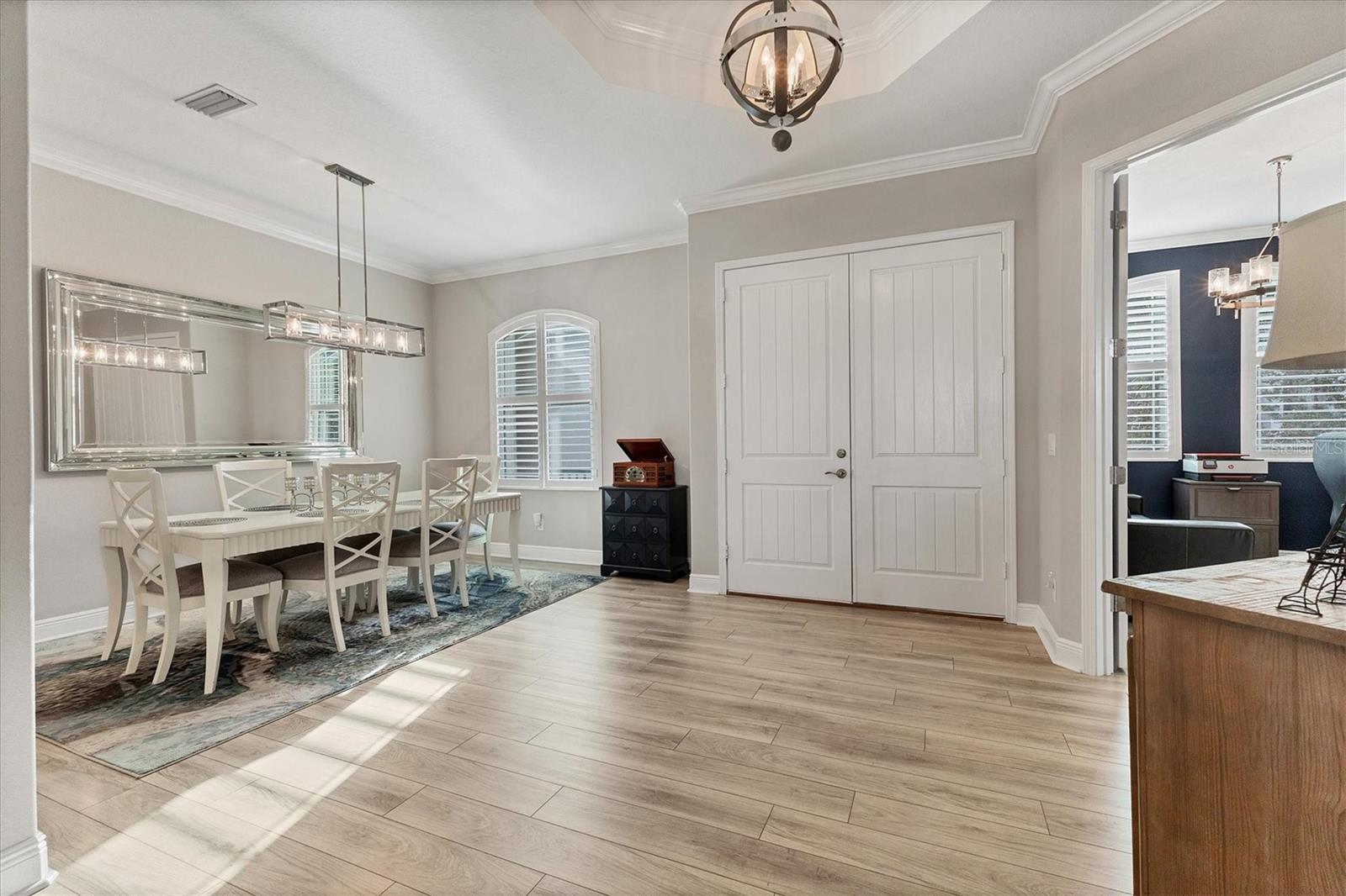 LEGENDS BAY - Residential