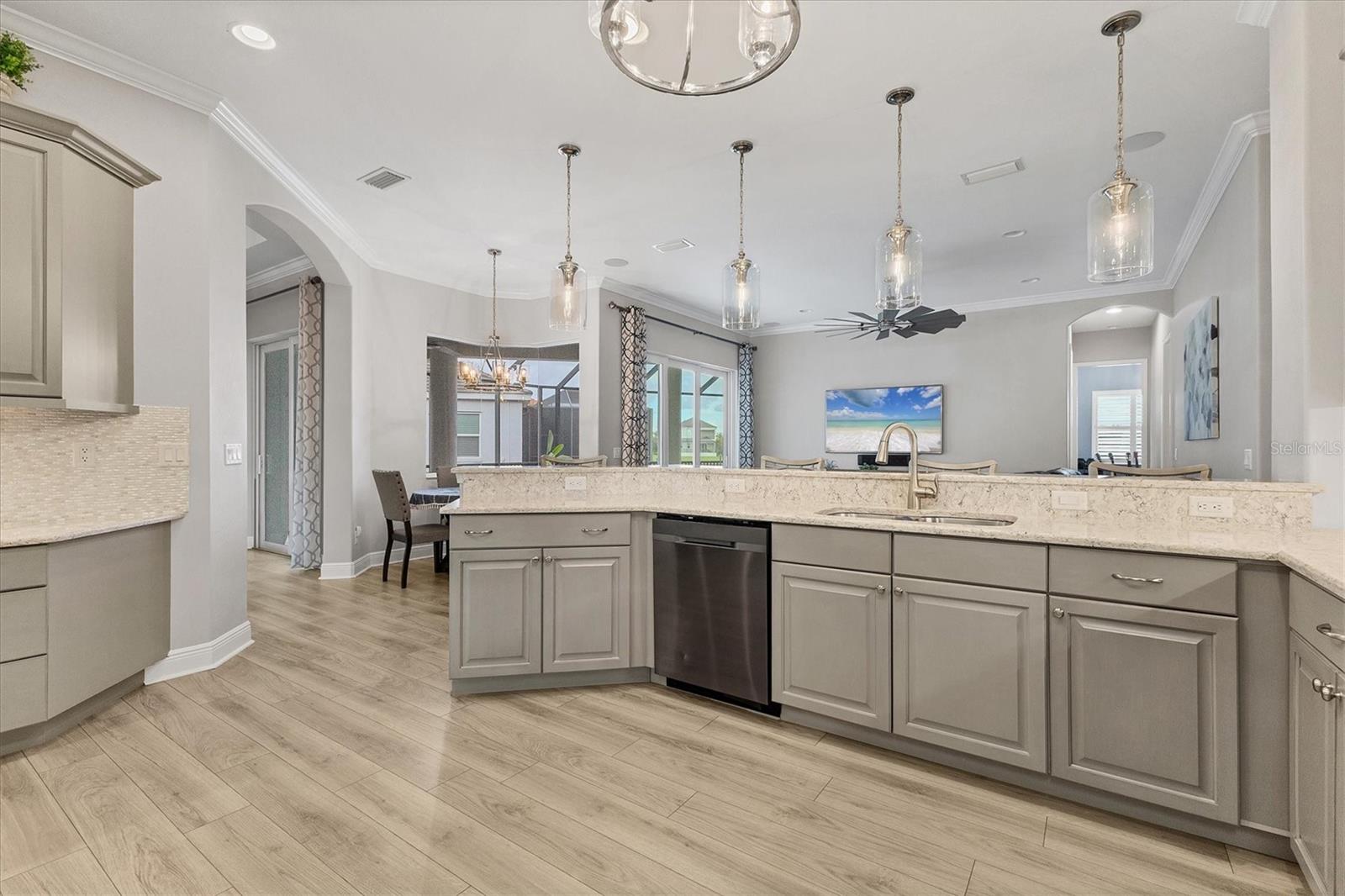 LEGENDS BAY - Residential