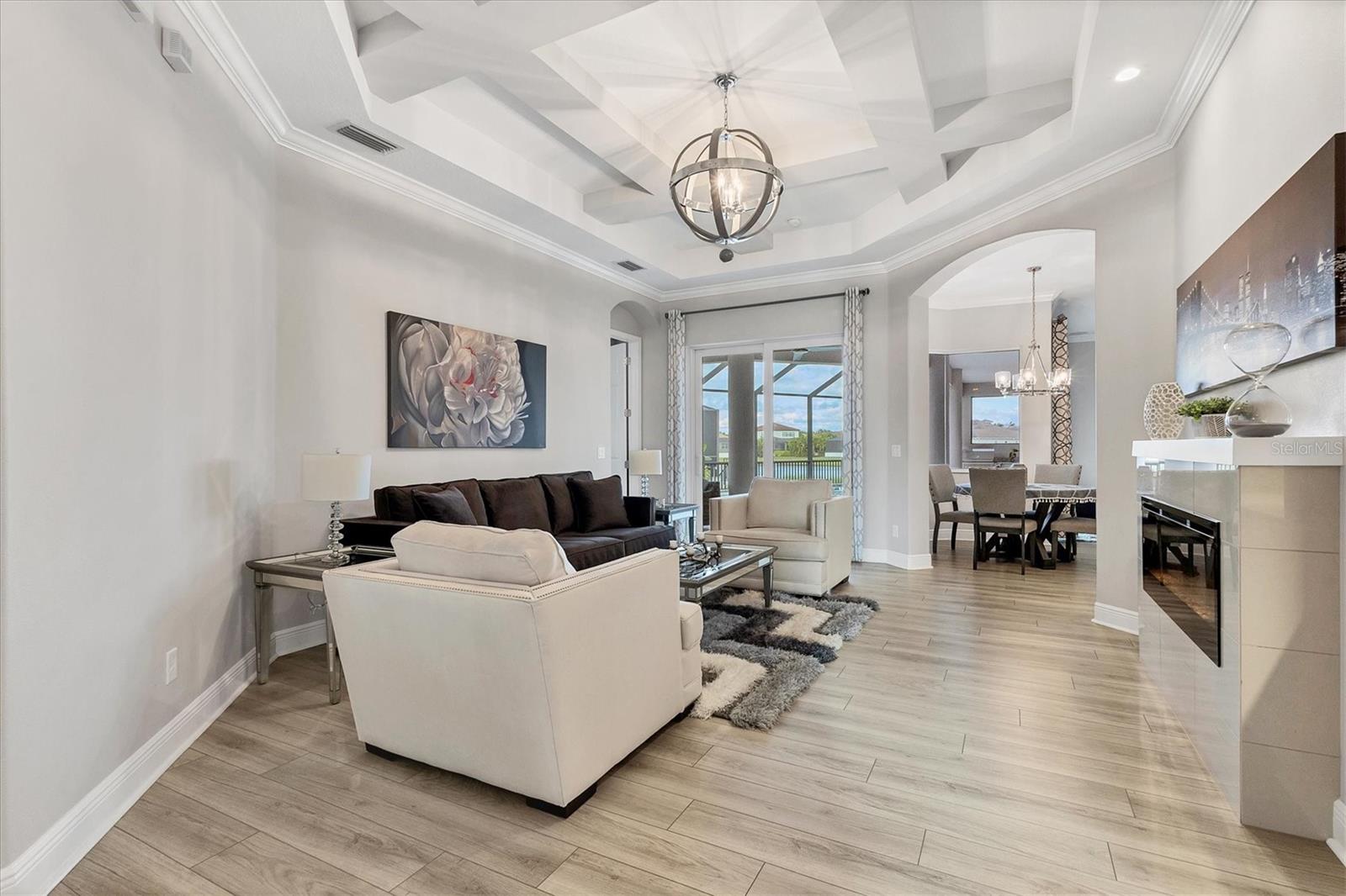 LEGENDS BAY - Residential