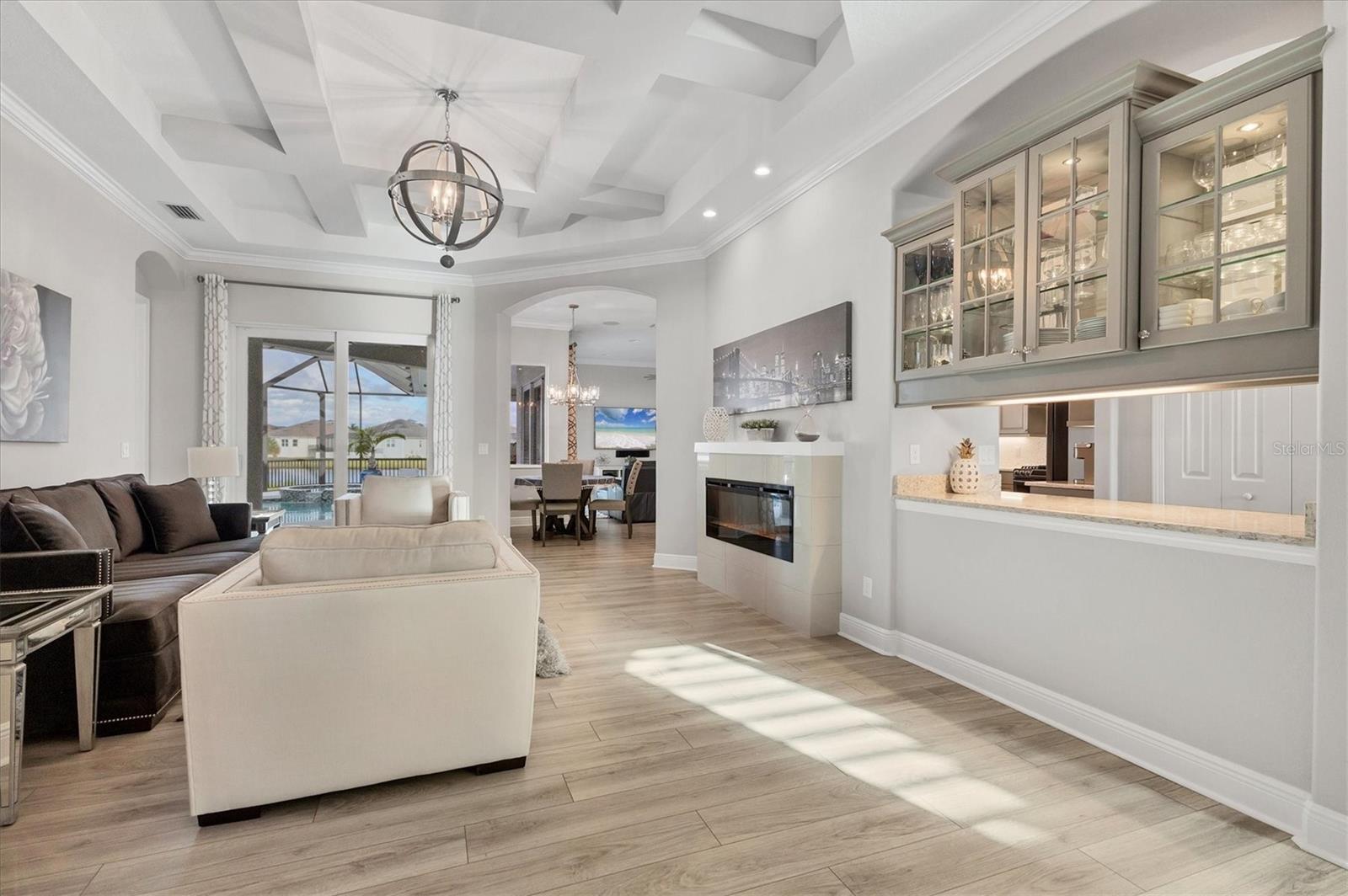 LEGENDS BAY - Residential