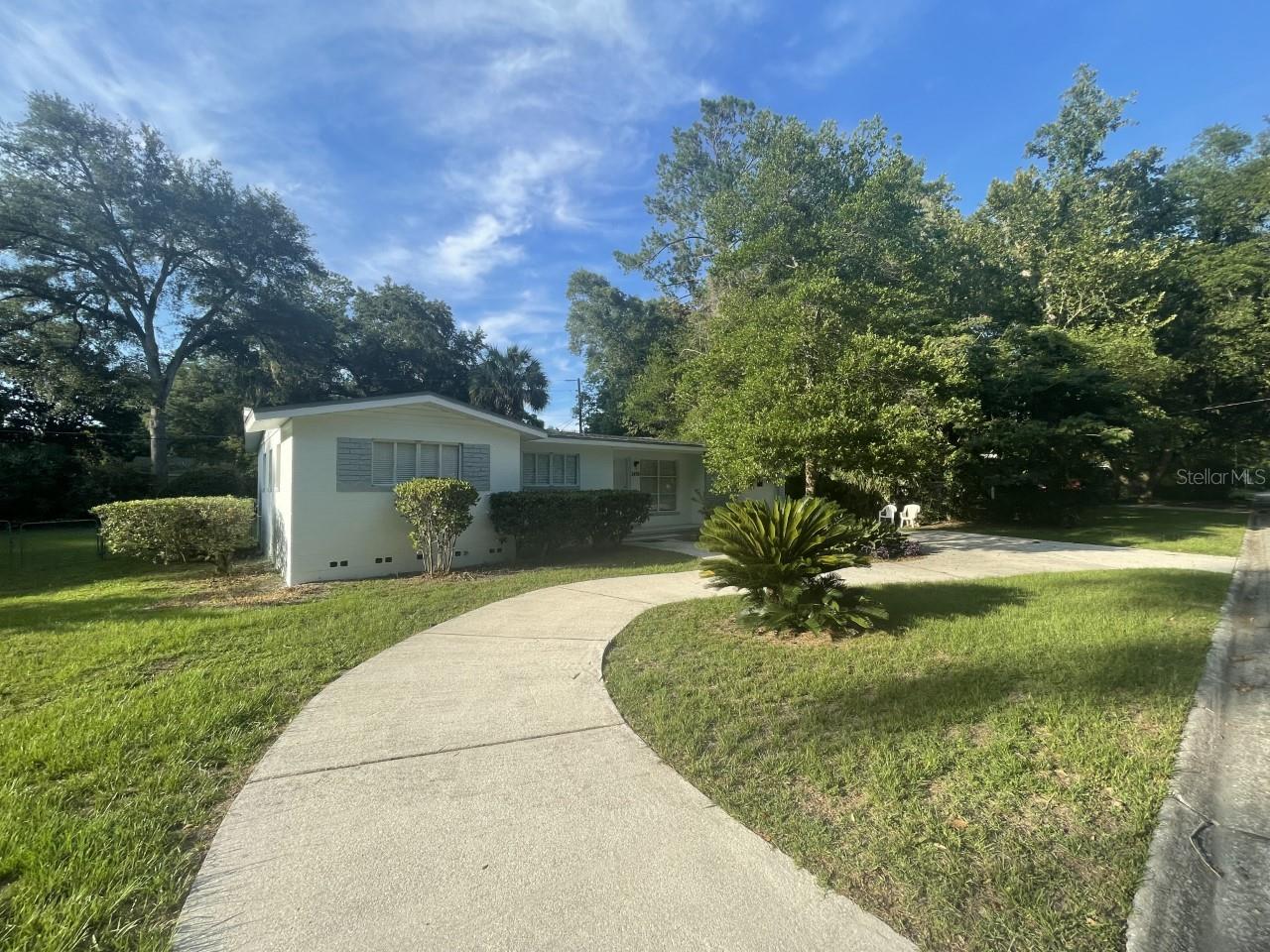 WOODLAND TERRACE - Residential Lease