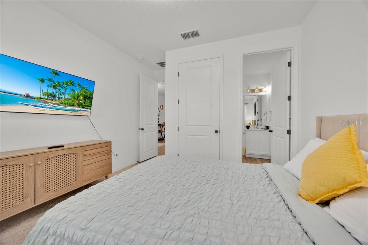 GLEN/WEST HAVEN - Residential