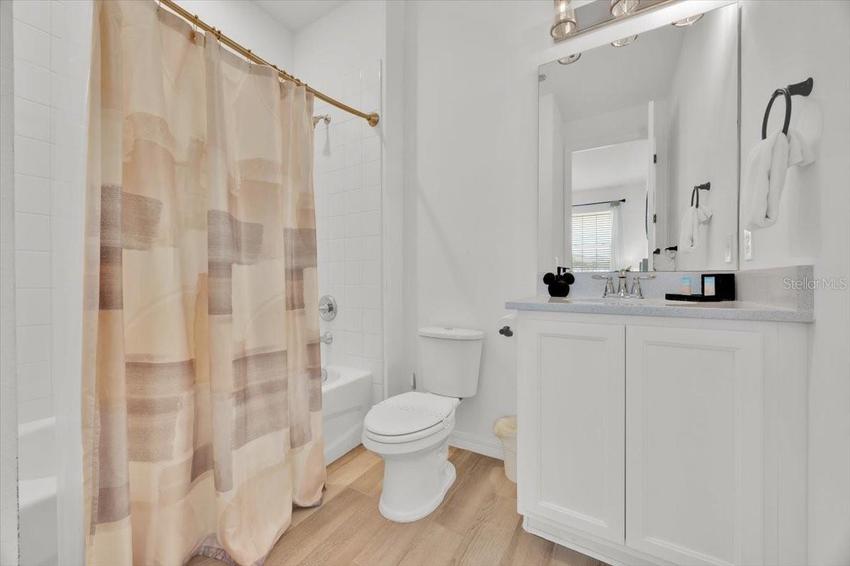 GLEN/WEST HAVEN - Residential