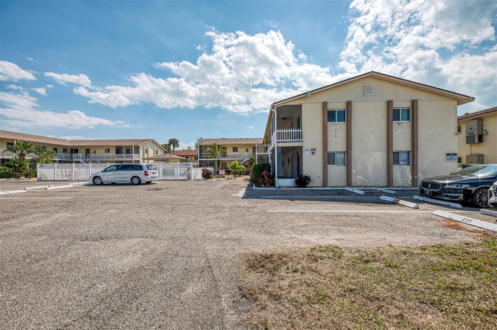 GULF BREEZE - Residential