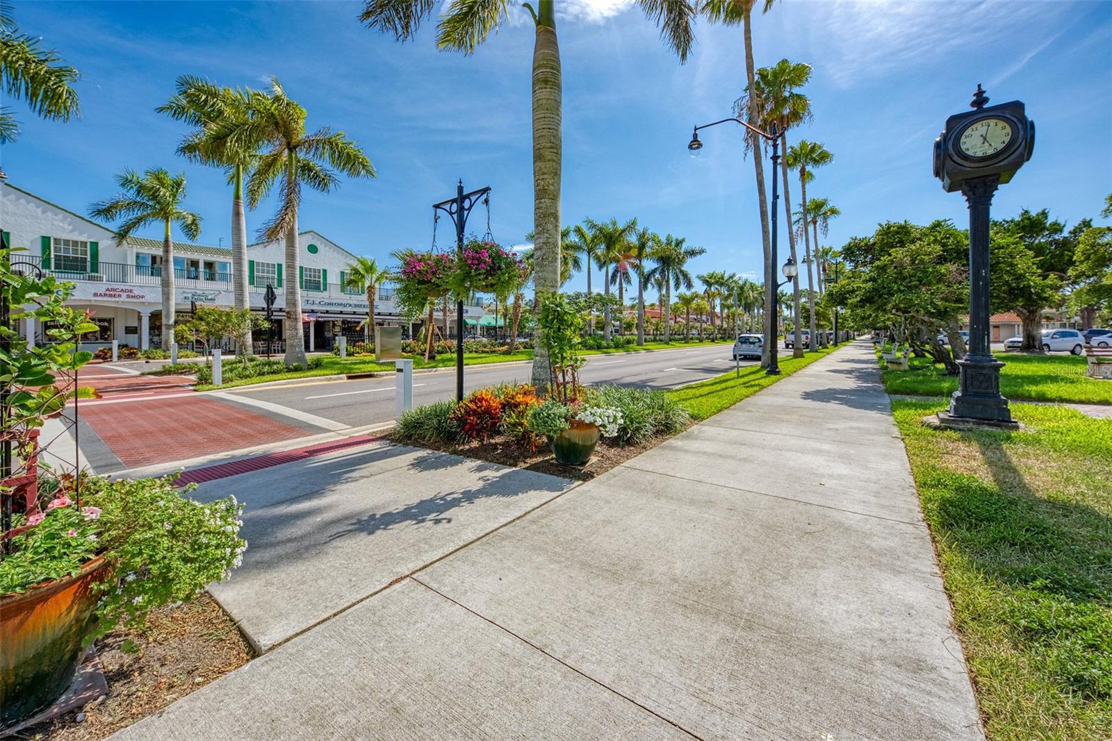 GULF BREEZE - Residential
