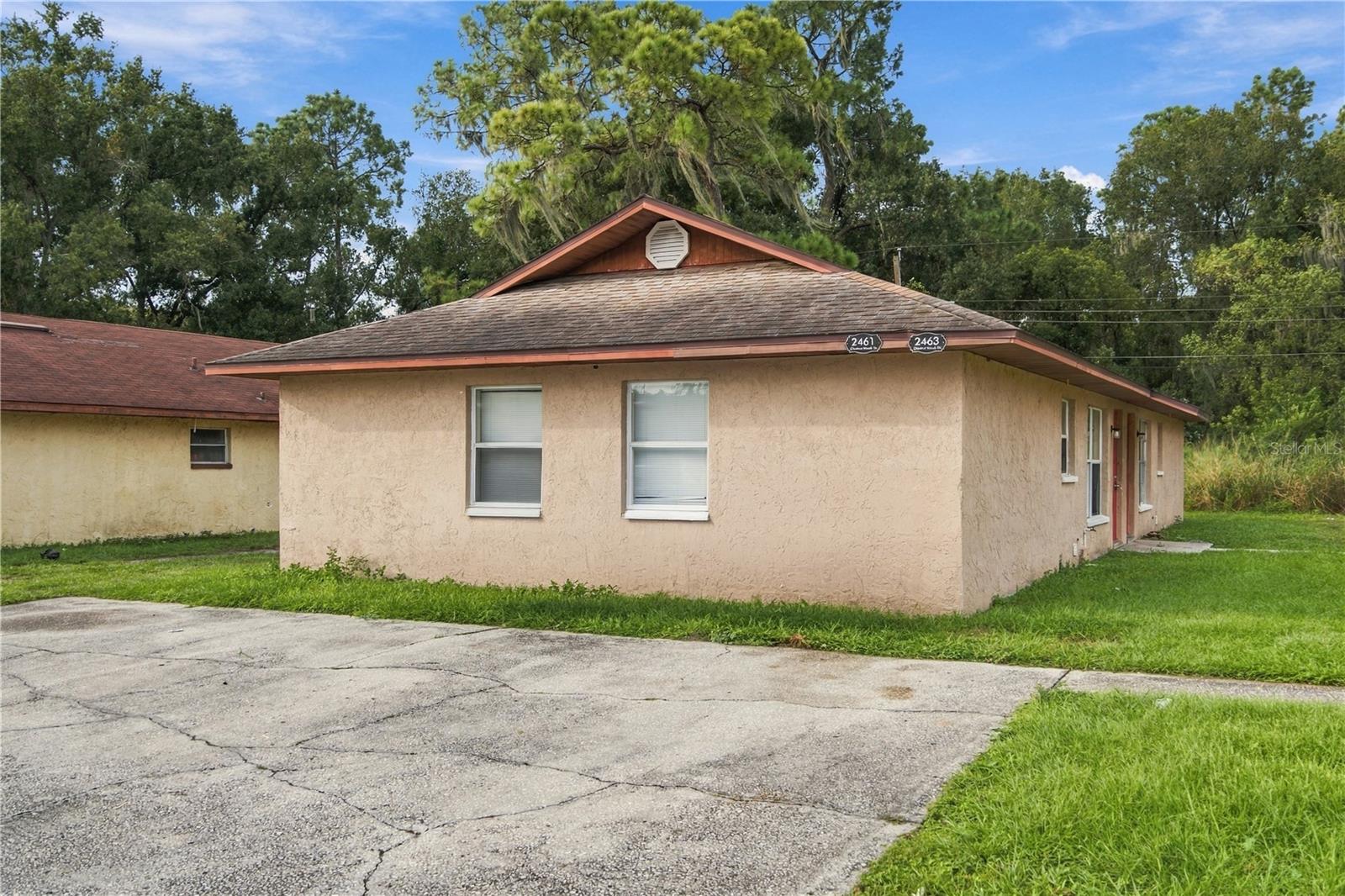 2461 CHESTNUT WOODS DRIVE