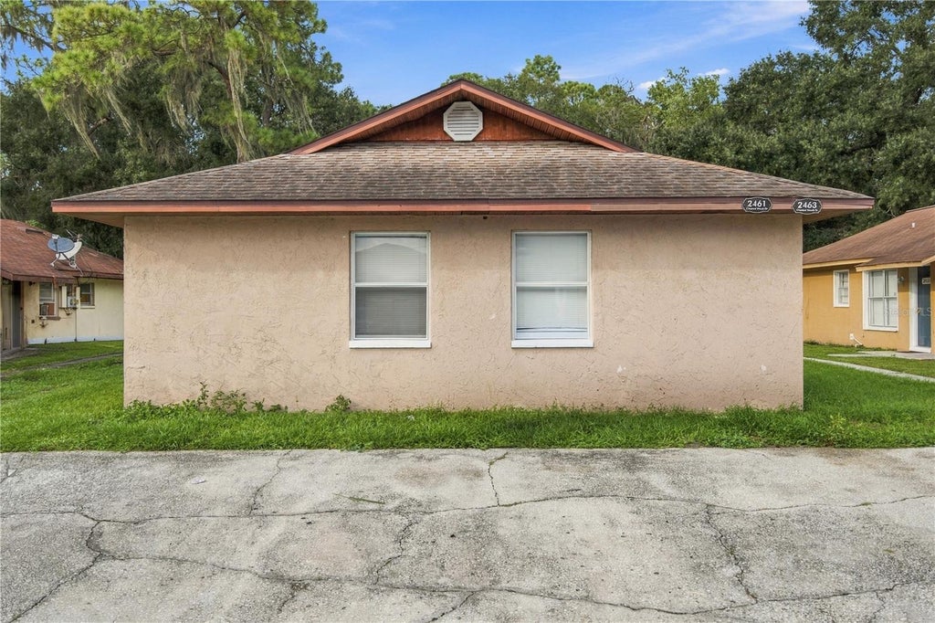 Photo of 2461 Chestnut Woods Drive, Lakeland, FL 33815 (MLS # TB8557464)