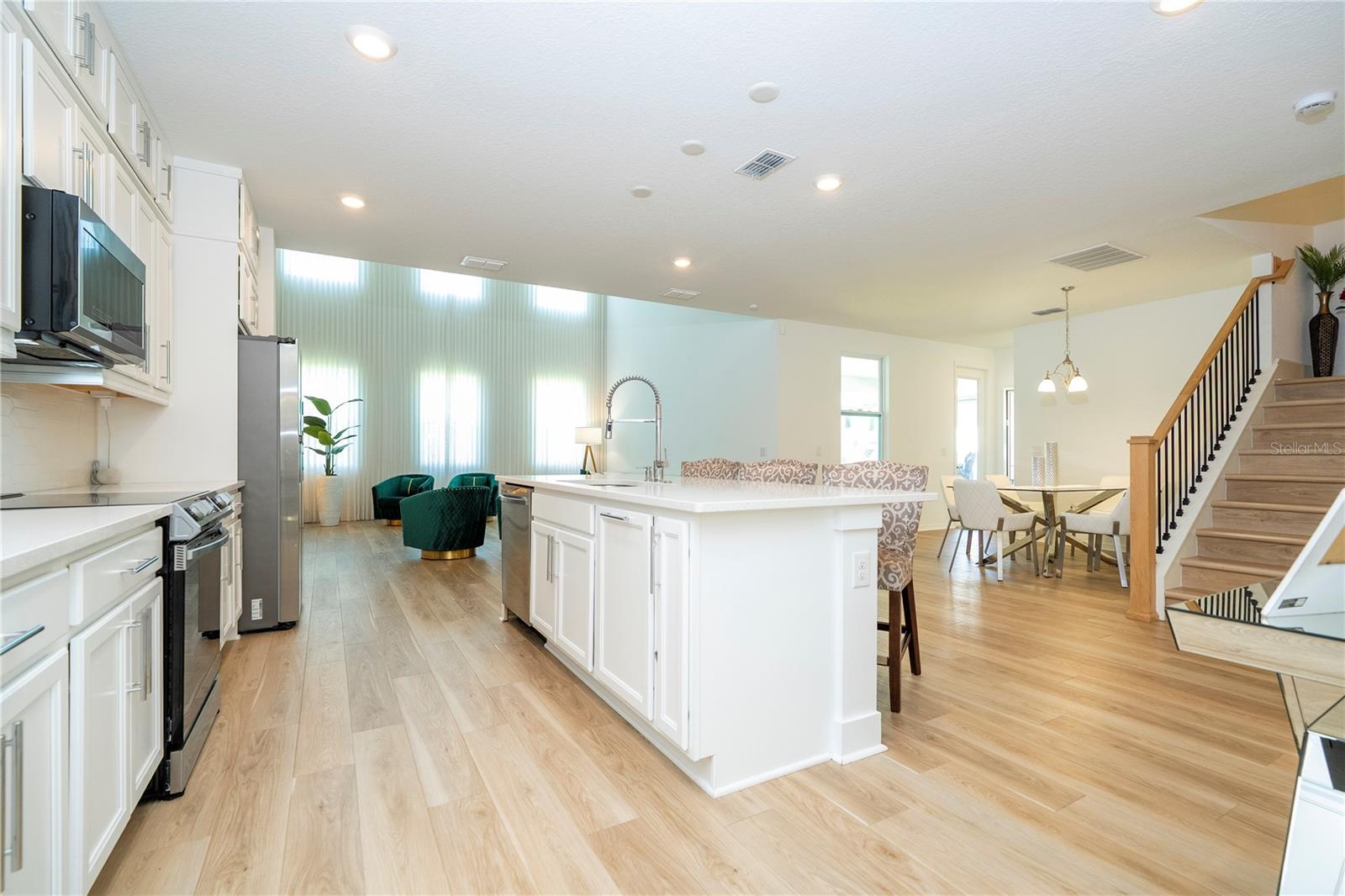 NORTHLAKE/OVATION PH 1 - Residential Lease