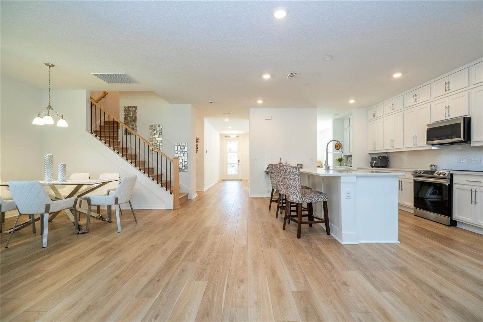 NORTHLAKE/OVATION PH 1 - Residential Lease