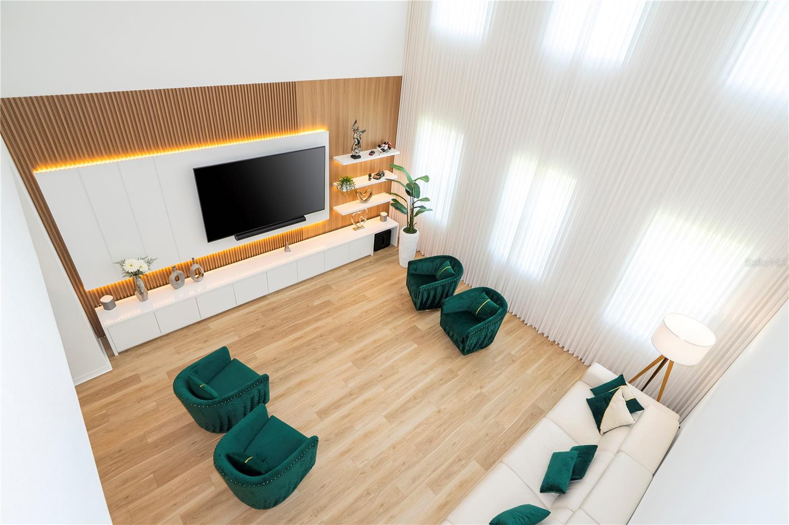 NORTHLAKE/OVATION PH 1 - Residential Lease