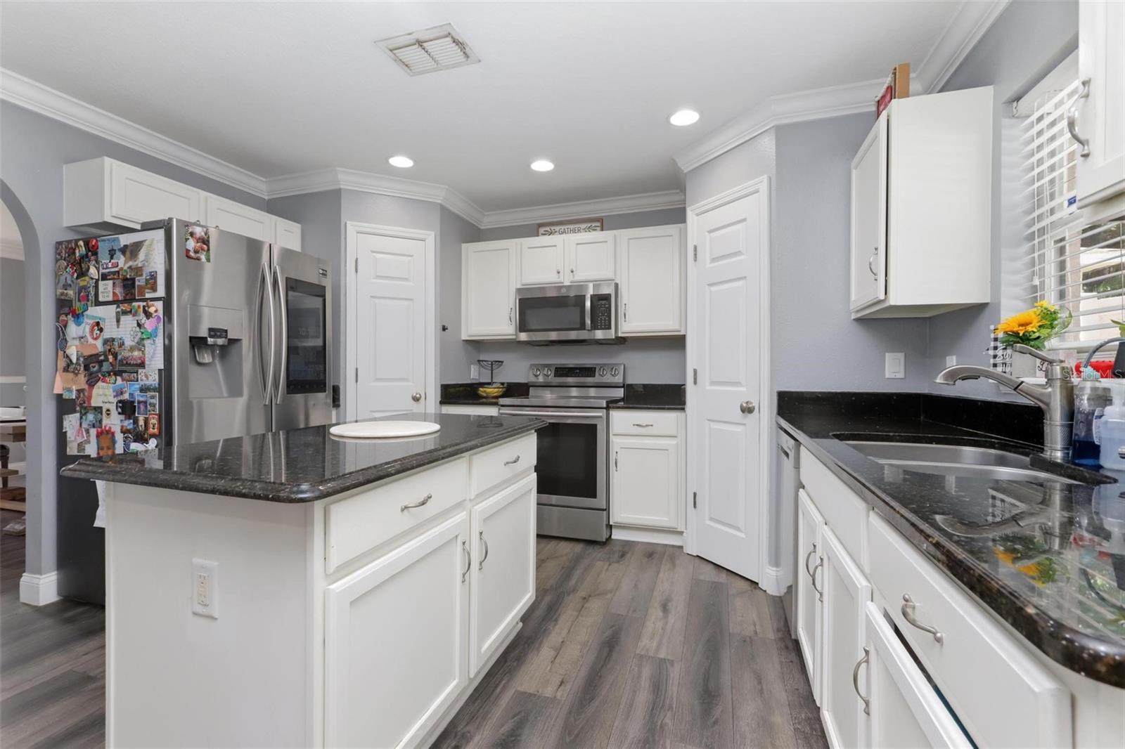 STERLING WOODS - Residential