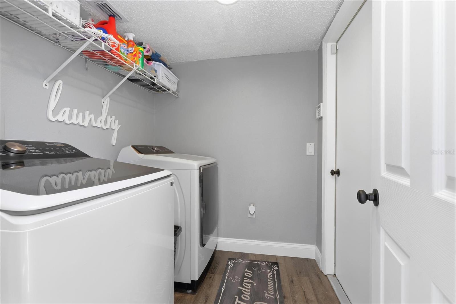 STERLING WOODS - Residential