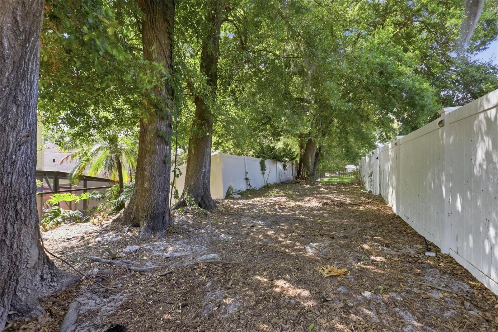 STERLING WOODS - Residential