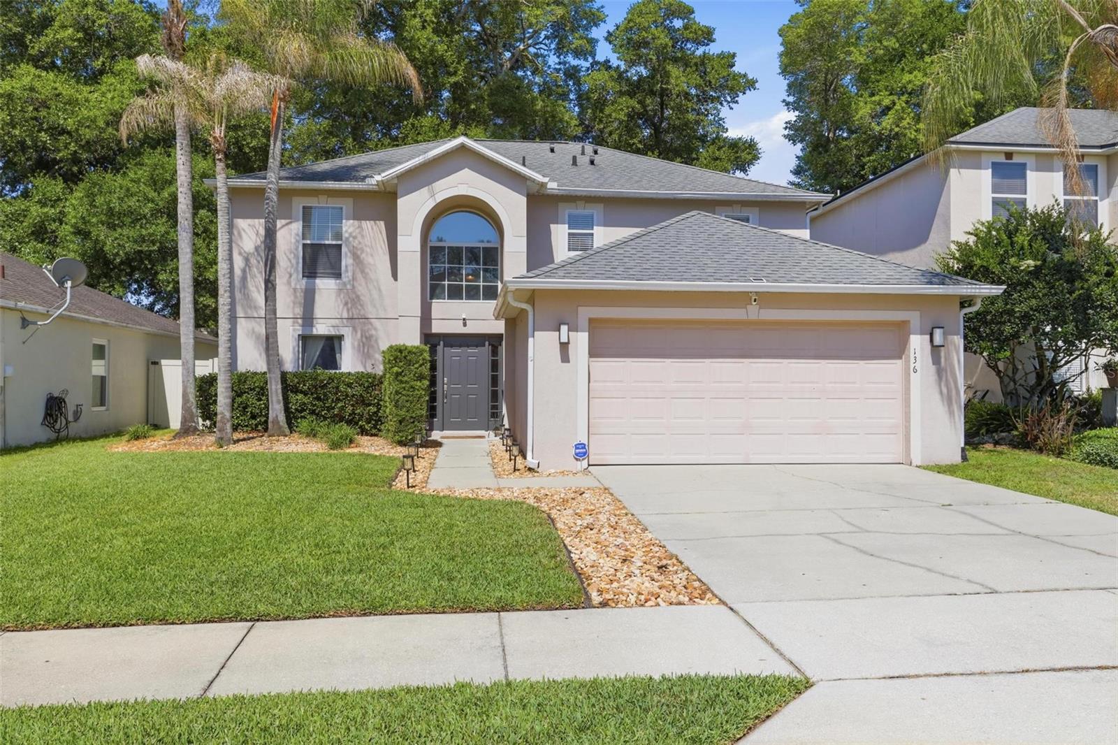 136 OAK VIEW PLACE