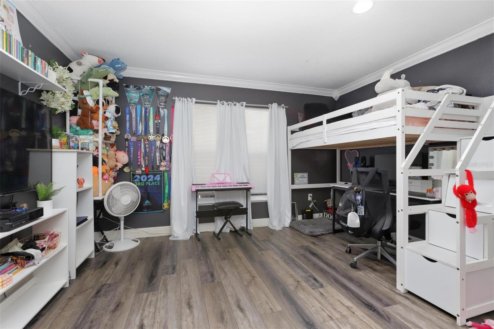 STERLING WOODS - Residential