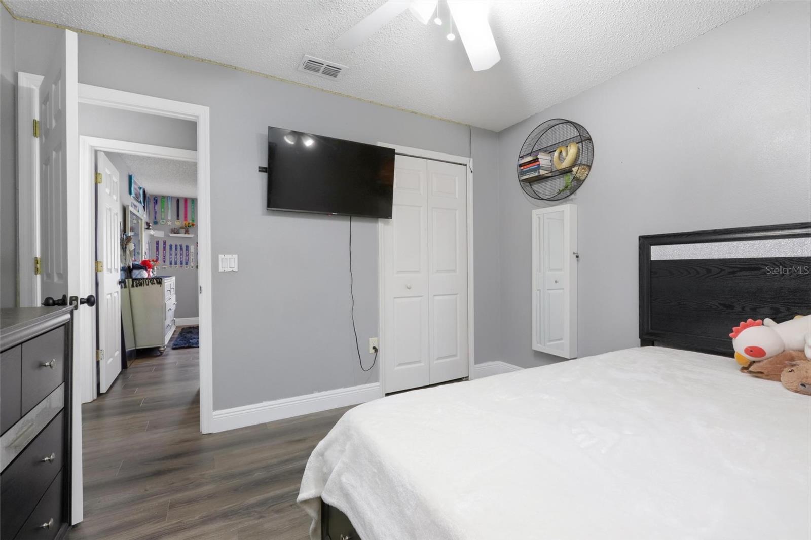 STERLING WOODS - Residential
