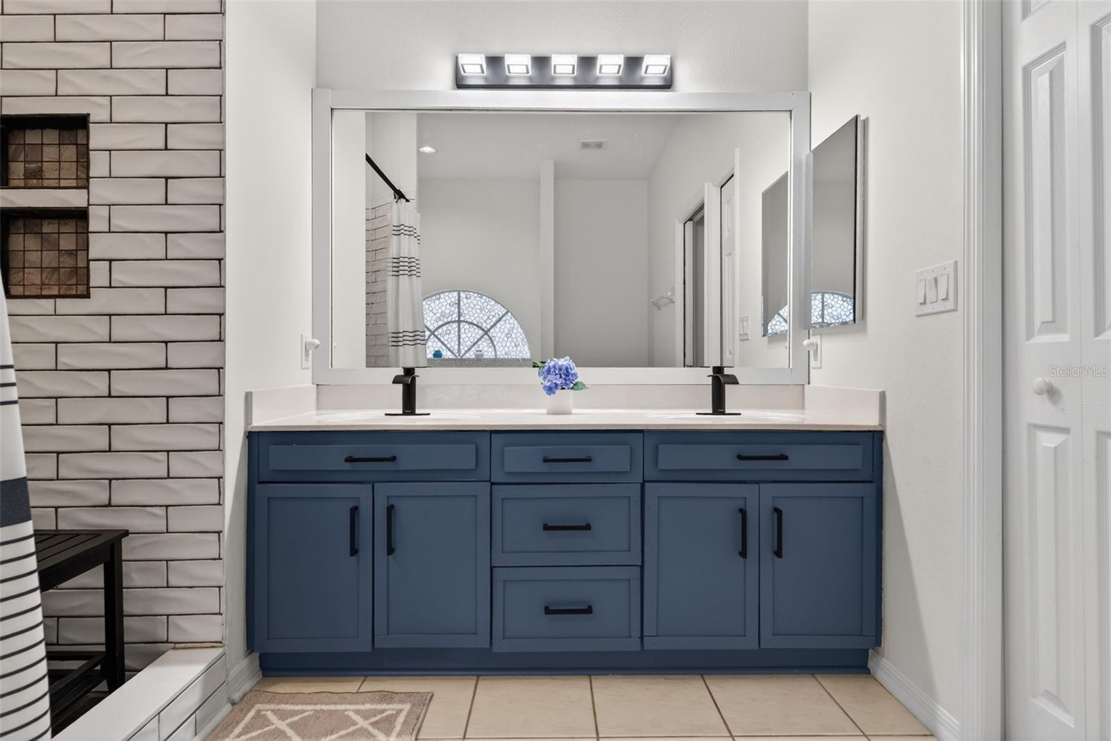 ARBOR CREEK - Residential