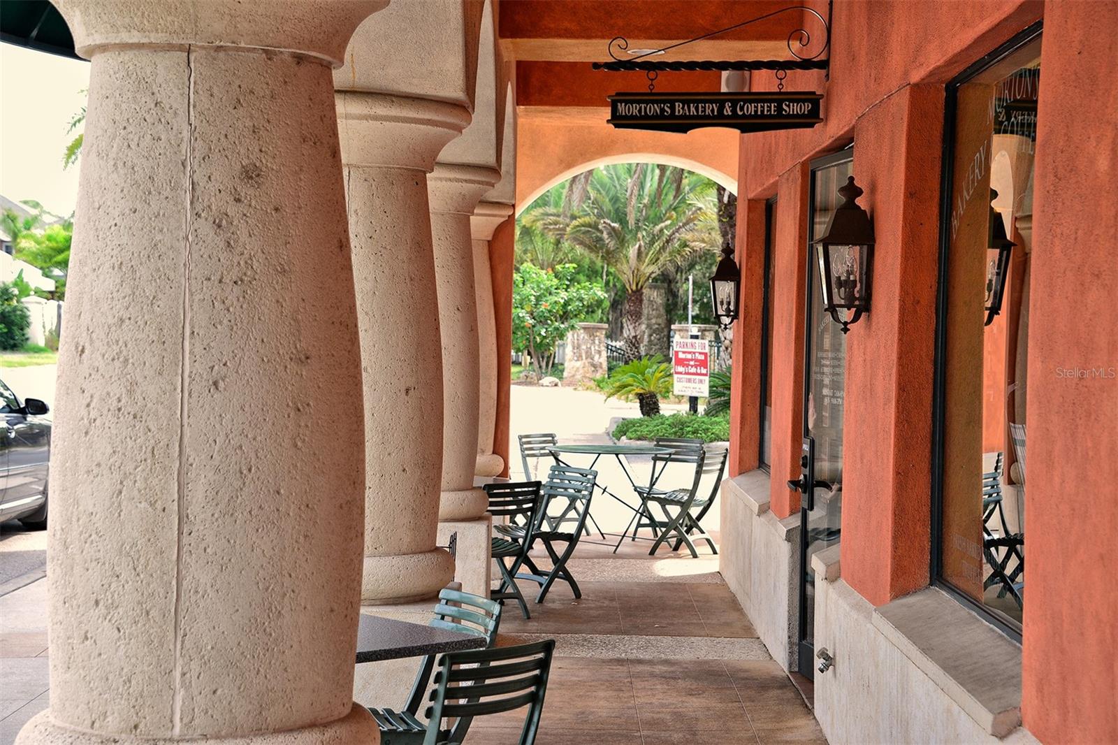 MIDWOOD MANOR - Residential