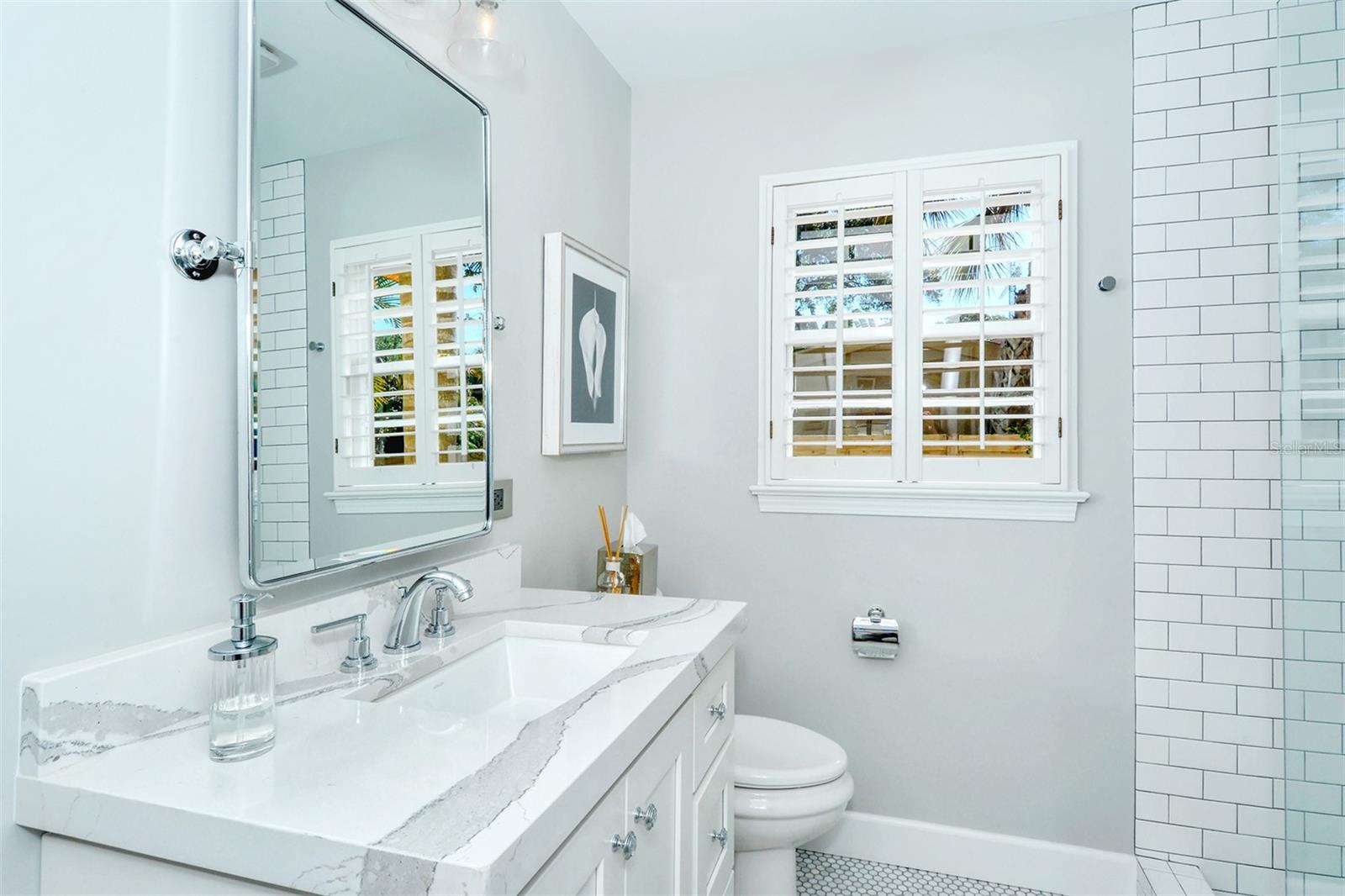 MIDWOOD MANOR - Residential