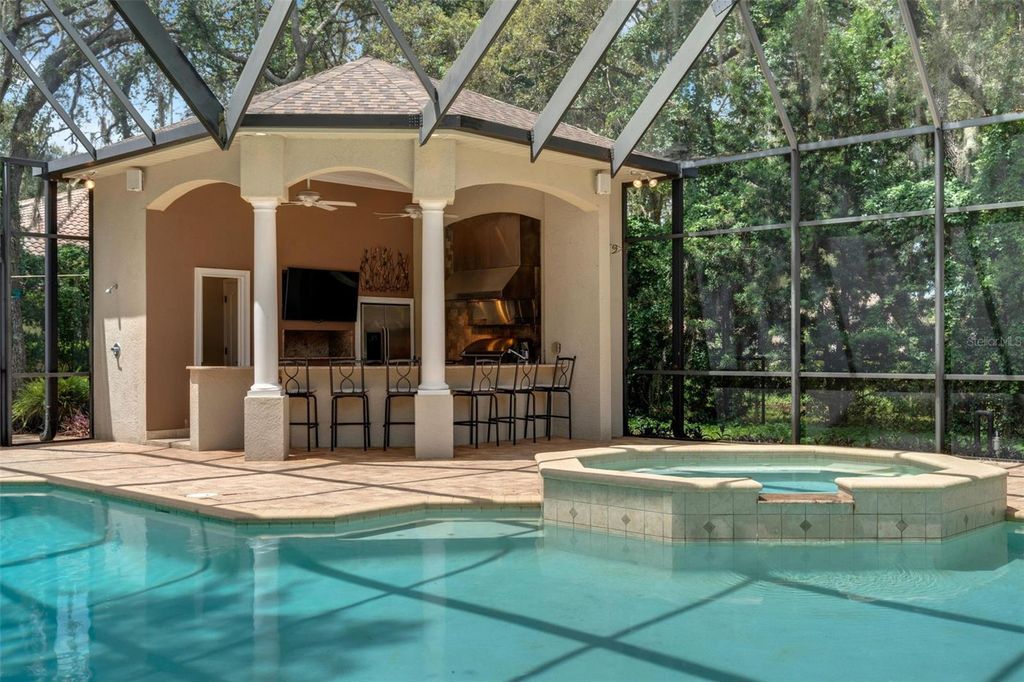 Photo of 17907 Burnt Oak Lane, Lithia, FL 33547 (MLS # TB8413576)