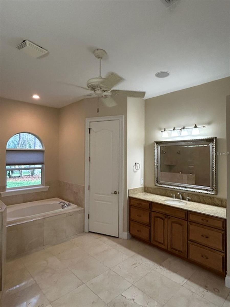 FISH HAWK TRAILS UNIT 6 - Residential