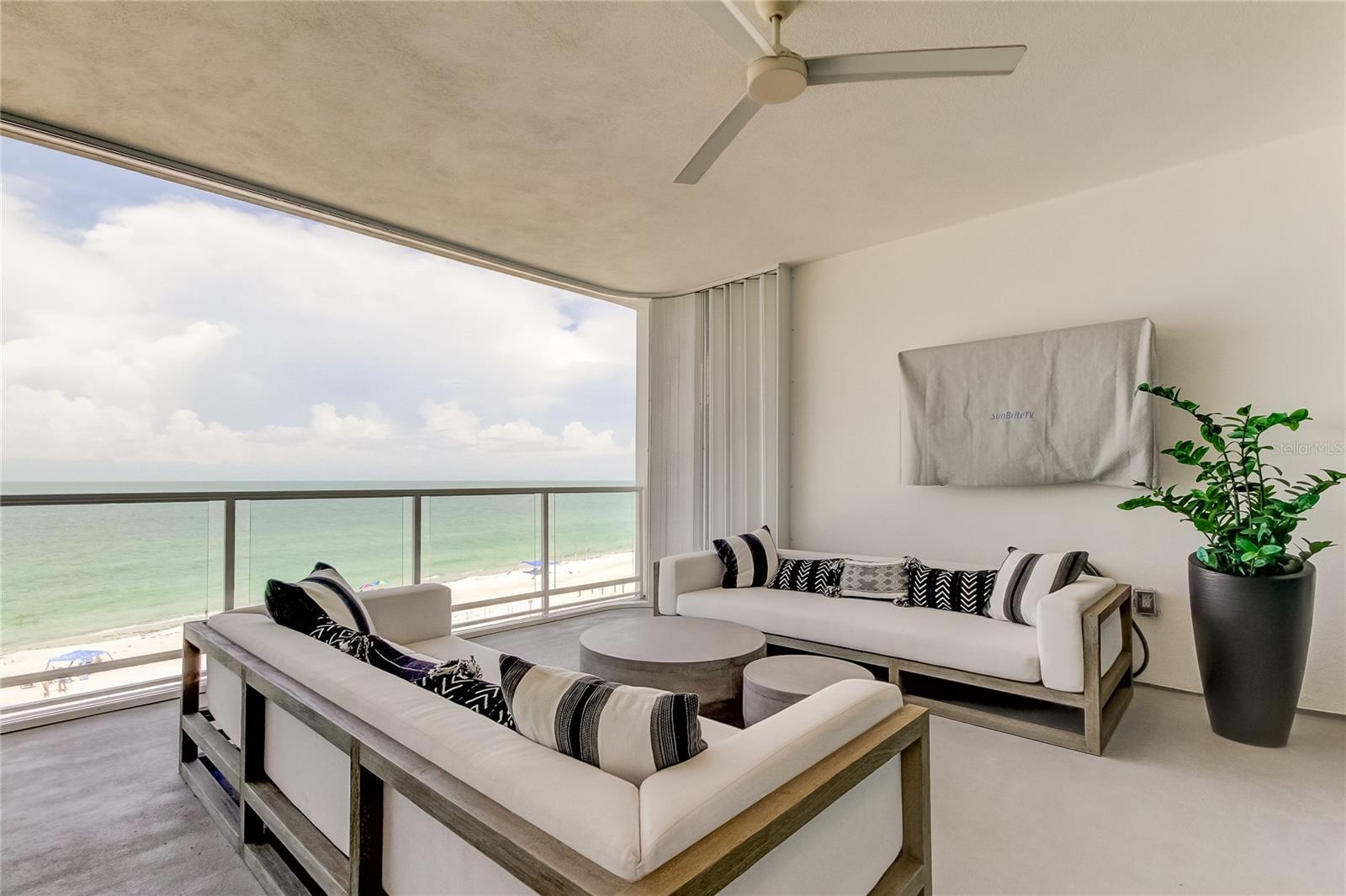 ONELLA CONDO - Residential