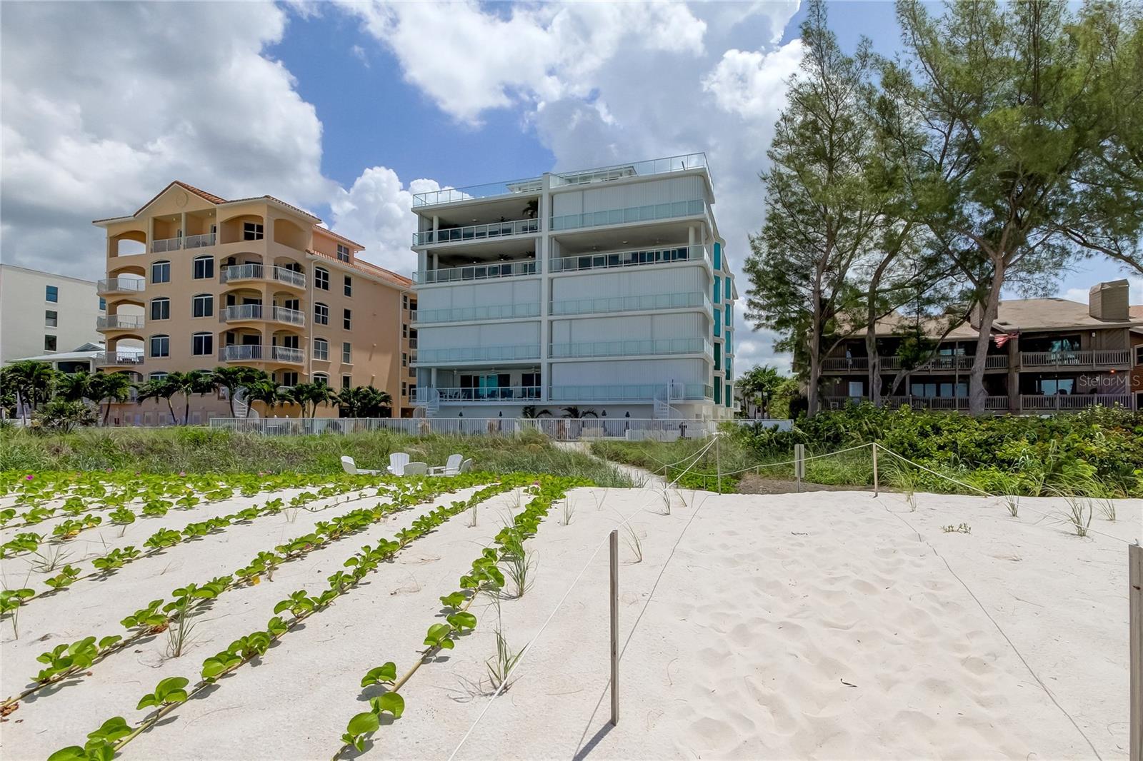 ONELLA CONDO - Residential