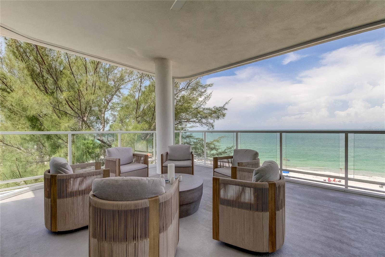 ONELLA CONDO - Residential