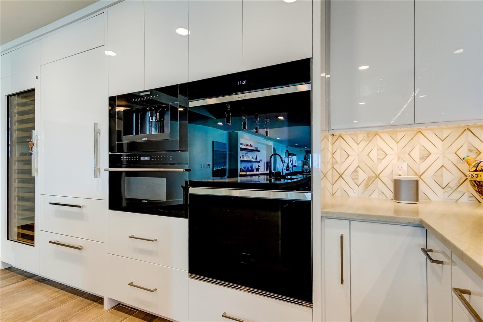 ONELLA CONDO - Residential