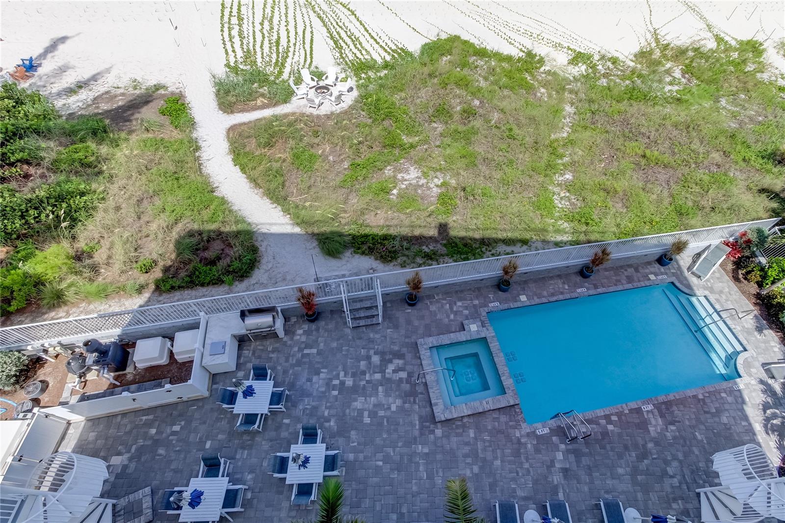 ONELLA CONDO - Residential