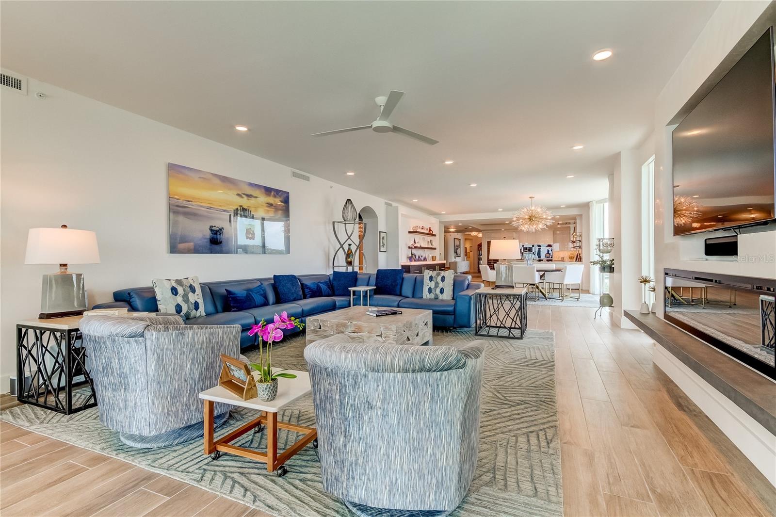 ONELLA CONDO - Residential