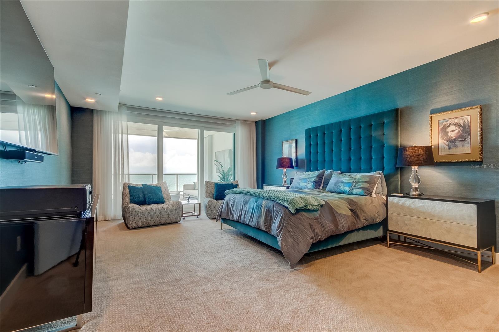 ONELLA CONDO - Residential