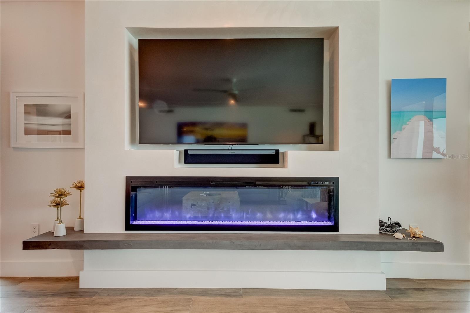 ONELLA CONDO - Residential