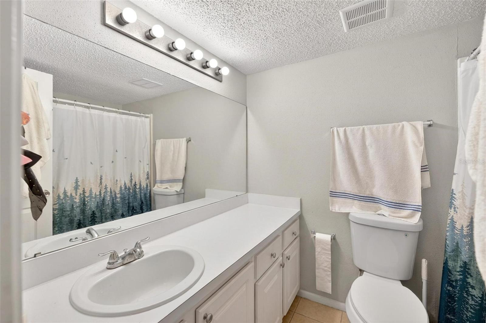 WATERSIDE AT CRANES ROOST A CONDO COMMUNITY - Residential