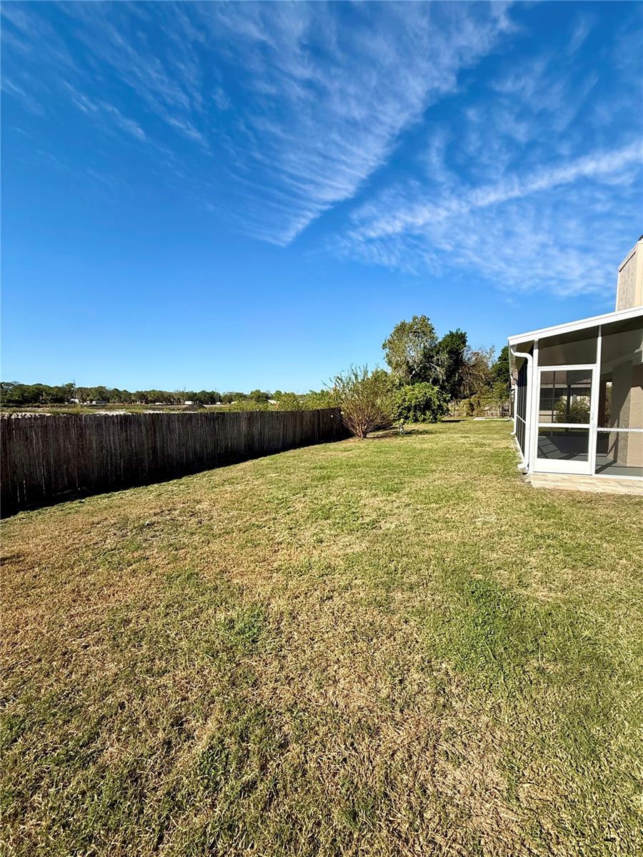 CENTRE LAKE - Residential Lease