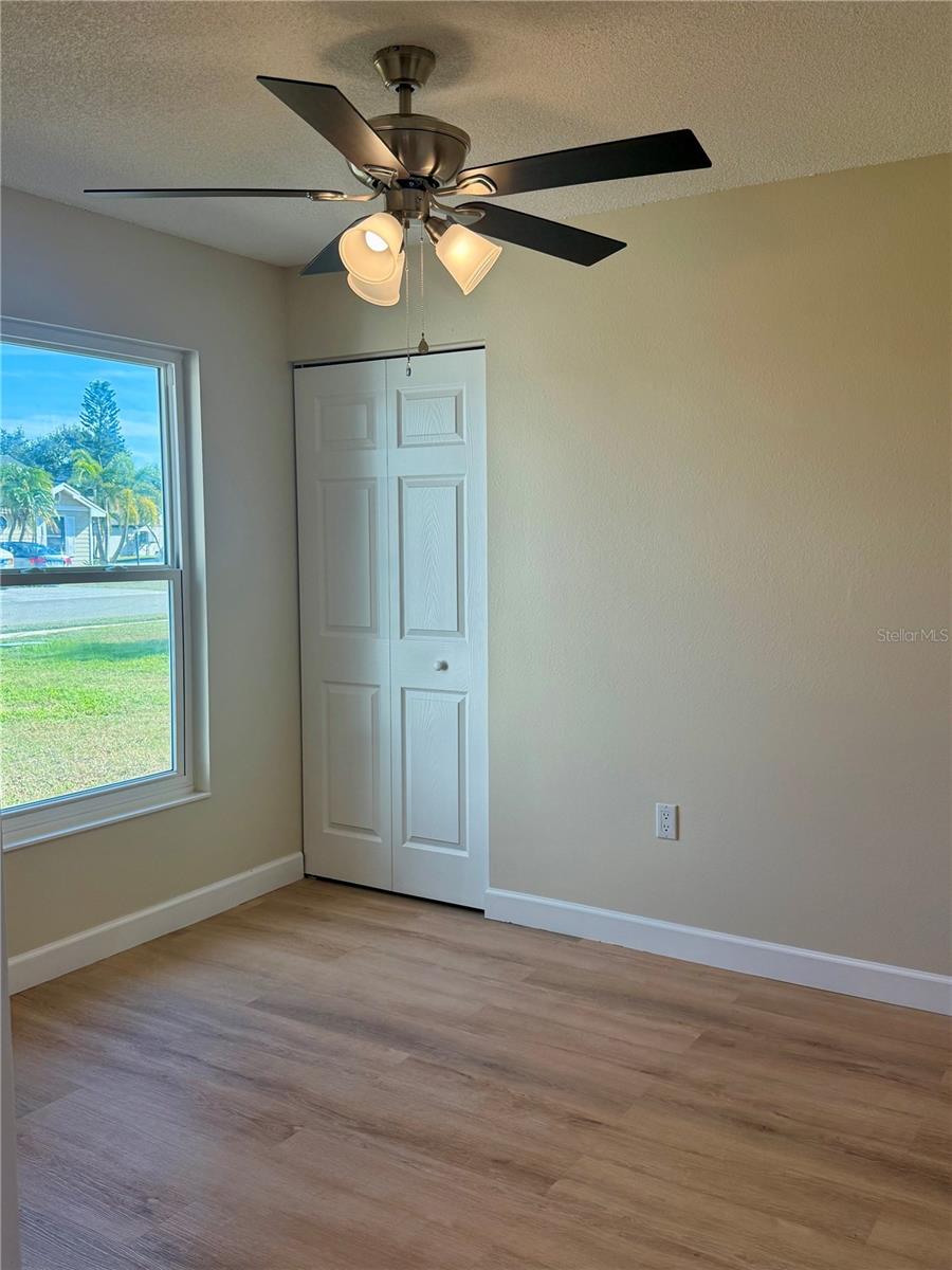 CENTRE LAKE - Residential Lease