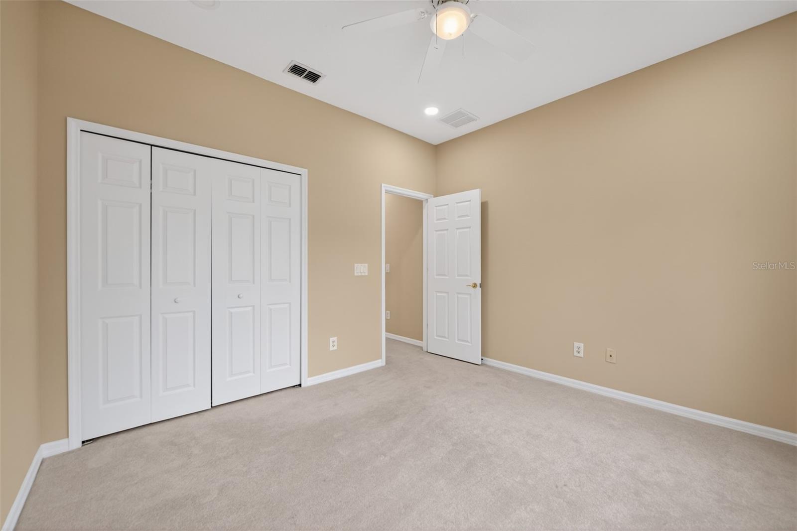 NEWBURY PARK - Residential