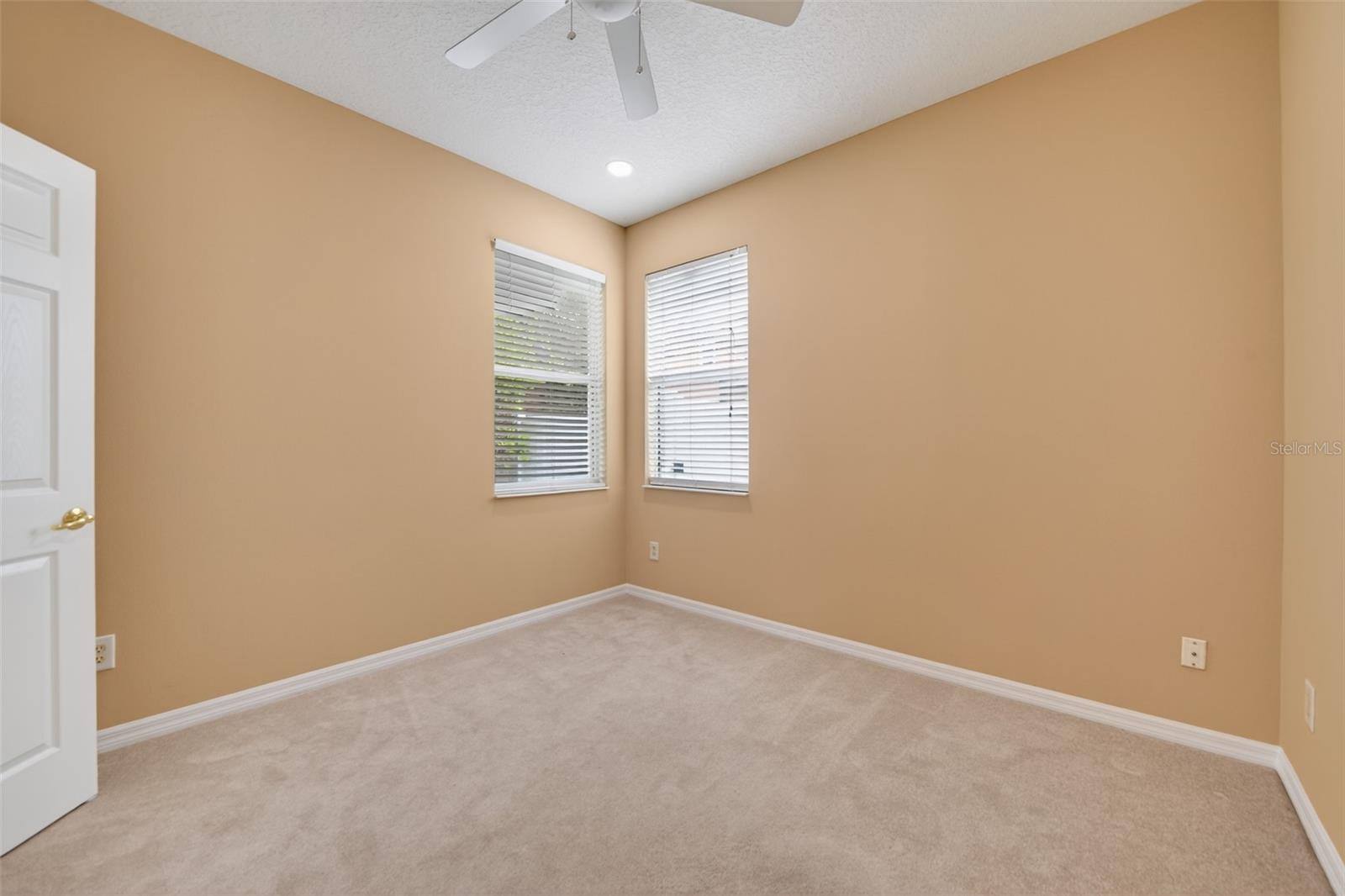 NEWBURY PARK - Residential