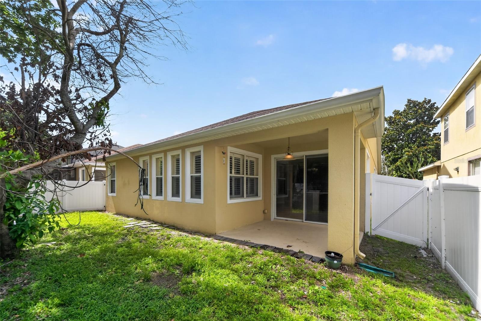 NEWBURY PARK - Residential