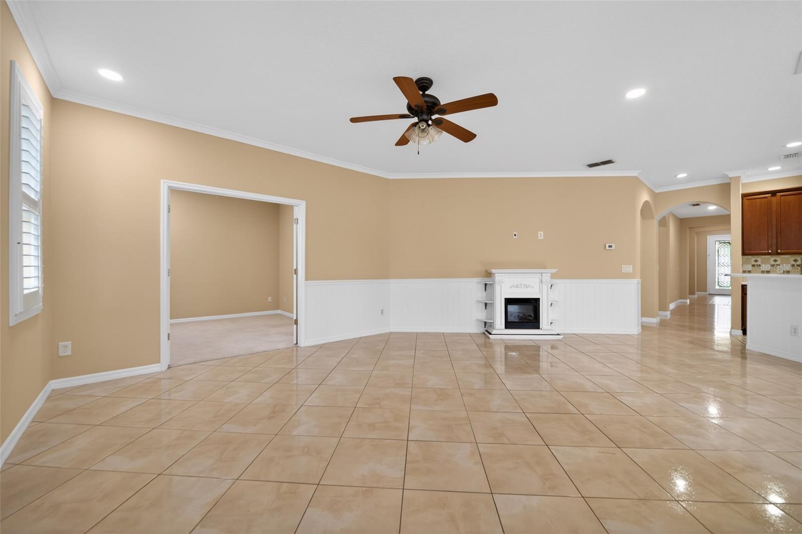 NEWBURY PARK - Residential