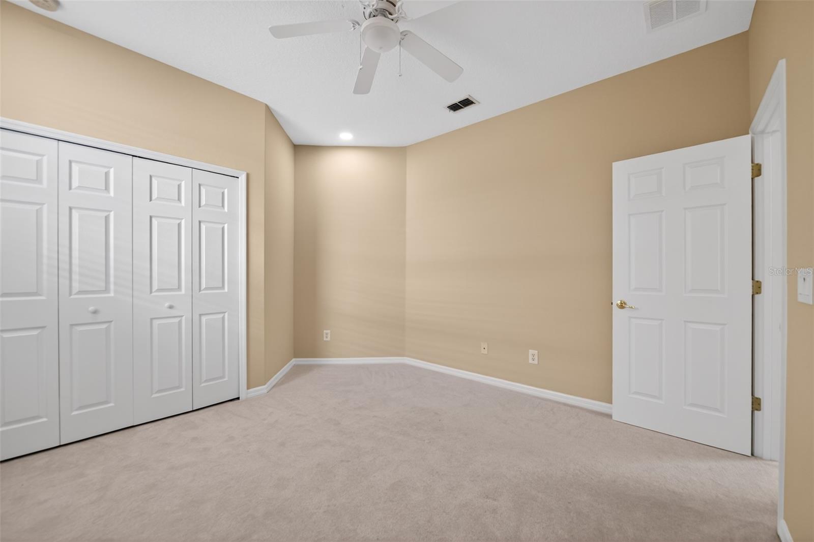 NEWBURY PARK - Residential