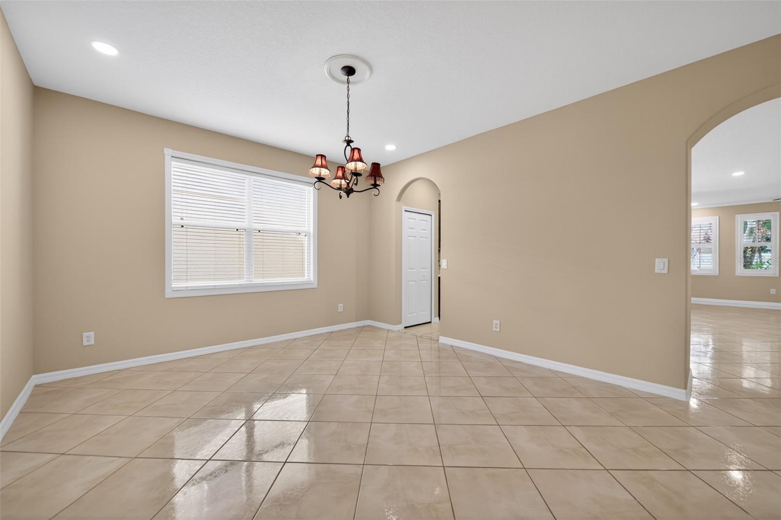 NEWBURY PARK - Residential