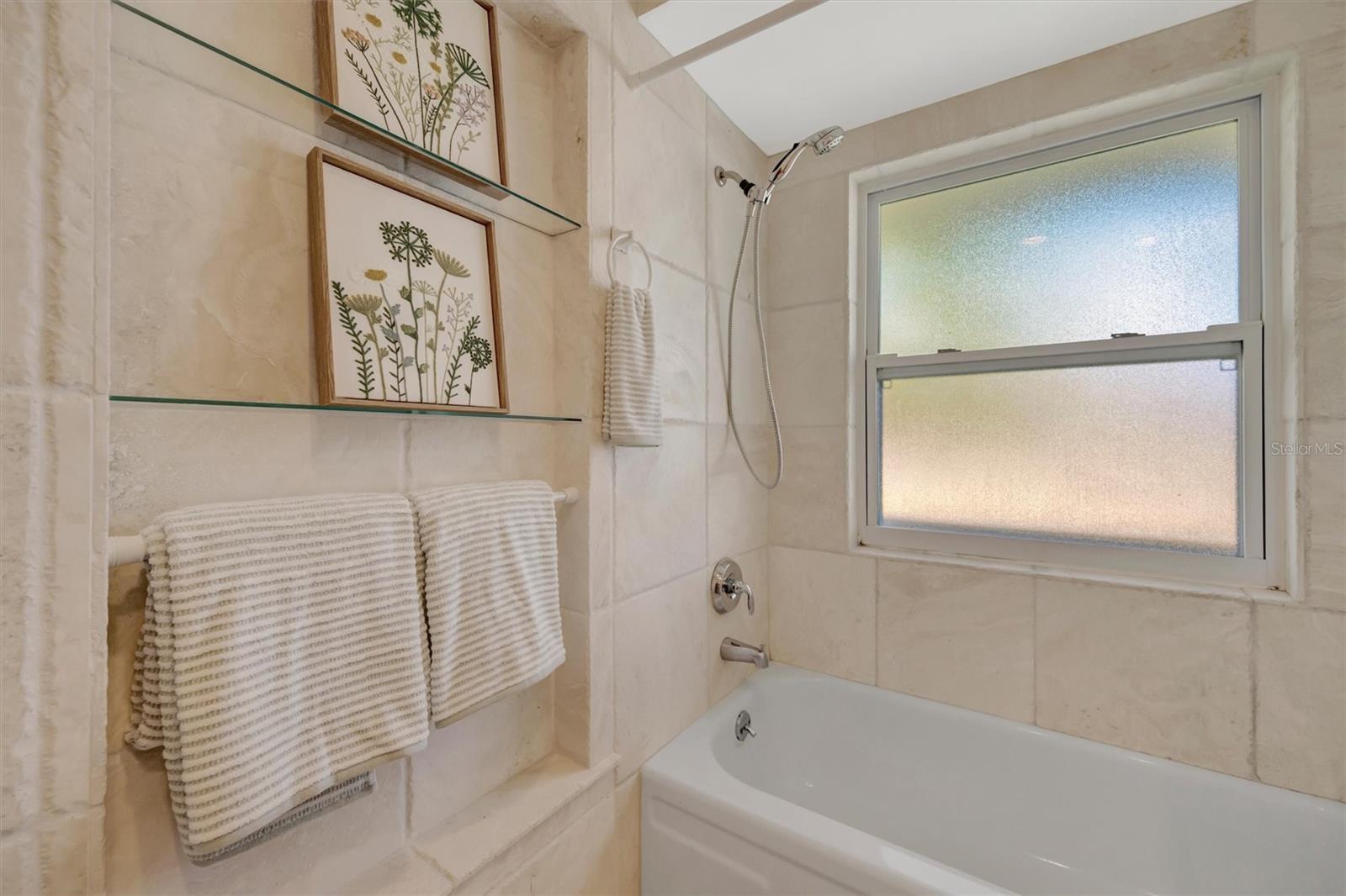 SOUTH GATE RIDGE 03 - Residential