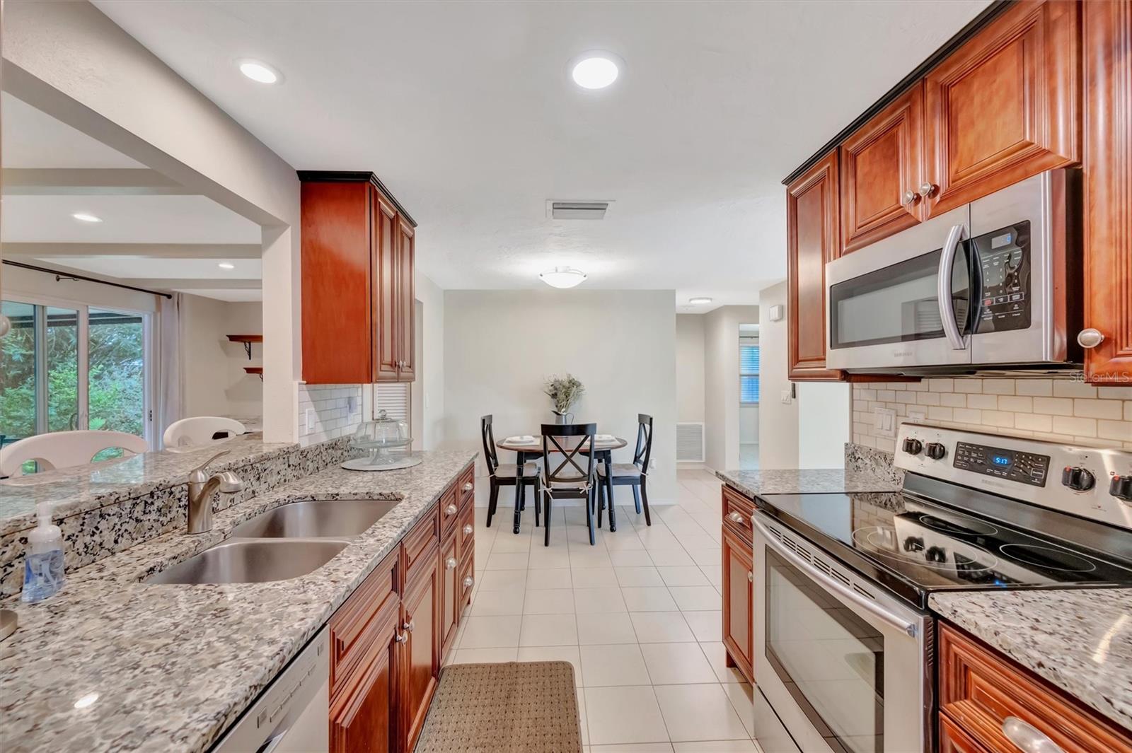 SOUTH GATE RIDGE 03 - Residential