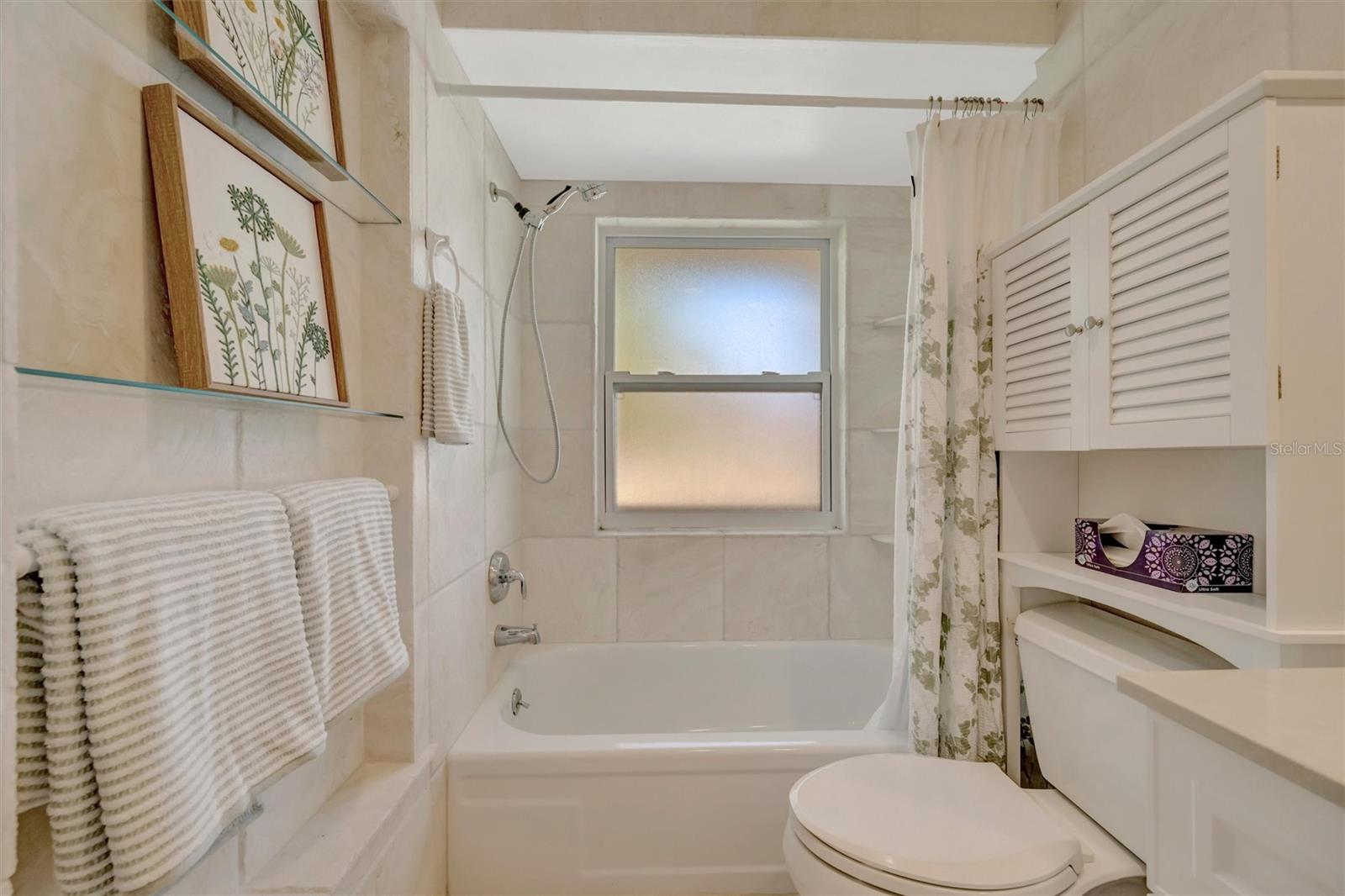 SOUTH GATE RIDGE 03 - Residential