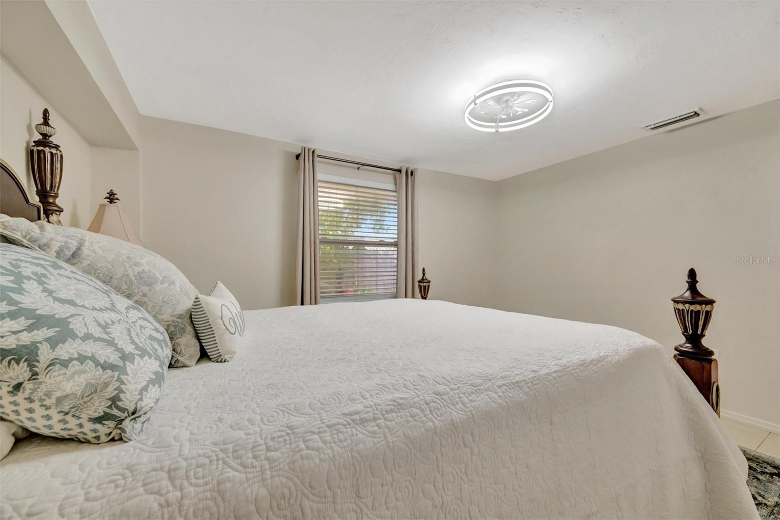 SOUTH GATE RIDGE 03 - Residential