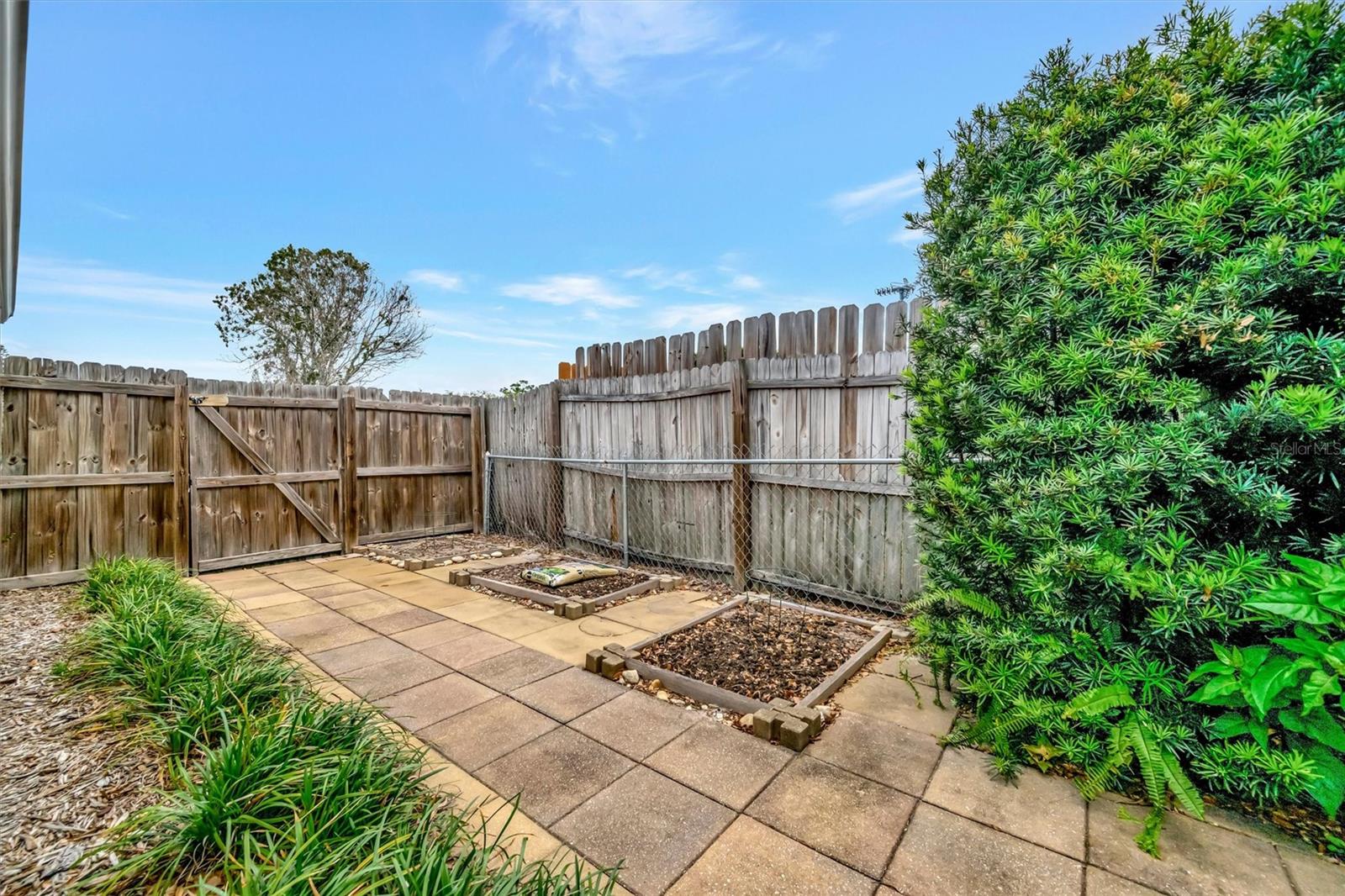 SOUTH GATE RIDGE 03 - Residential