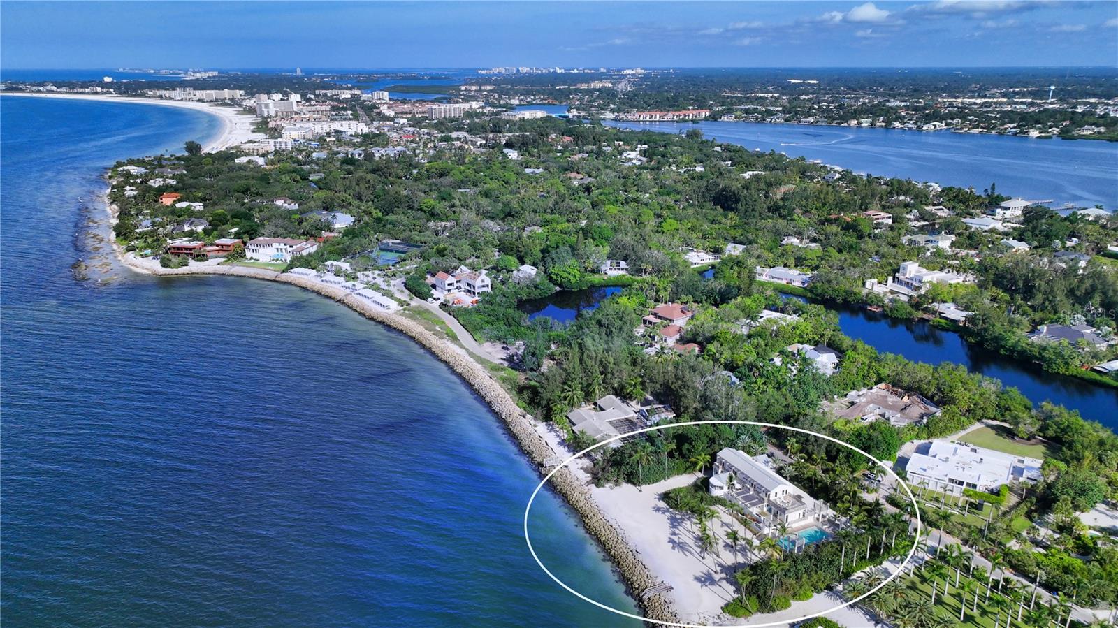 SANDERLING CLUB - Residential
