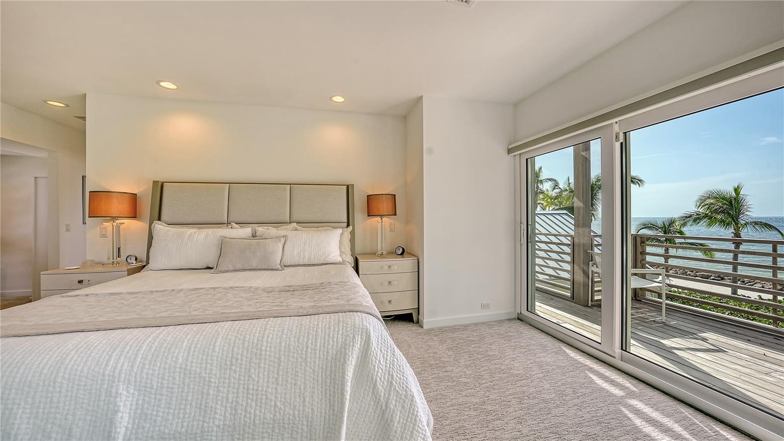 SANDERLING CLUB - Residential