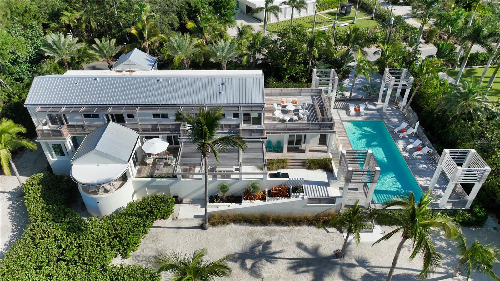 SANDERLING CLUB - Residential